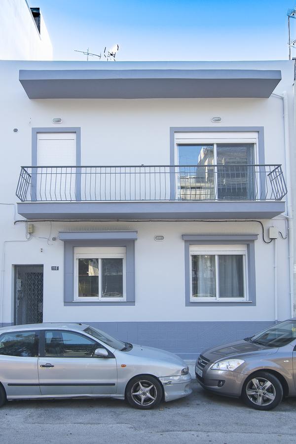 Downtown Rare And Modern Two Storey Building アテネ エクステリア 写真